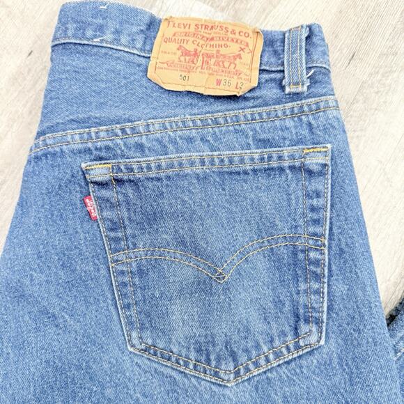 Vintage 1995 Levi's 501 Jeans Mens Tag 36x30 Button-Fly 501-0000 USA Made 33x28 - Picture 6 of 9